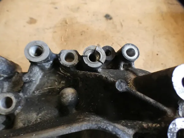 Cabeza de motor Renault 110422750R image 3