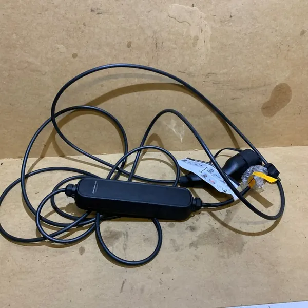 Câble de charge Renault OE 296909329R E-Tech Hybride image 2