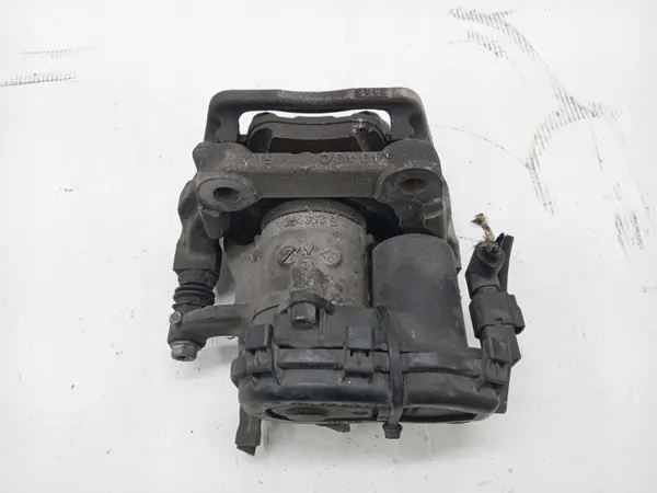 Abrazadera PT usada OEM MERW213ZPT para Mercedes-Benz E 200 W213 image 3
