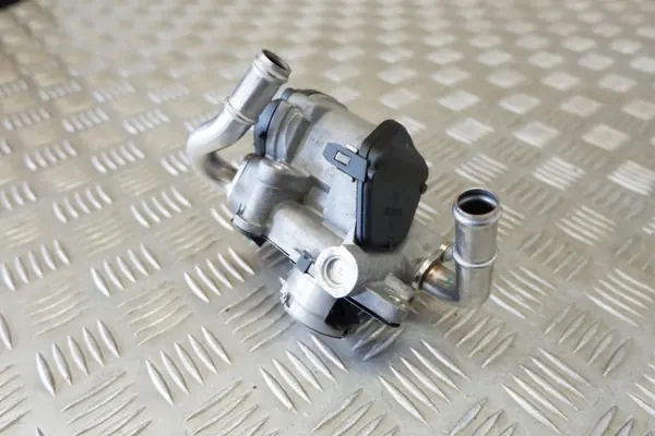 Gebrauchtes EGR-Ventil OEM 04L131501 für VW Golf VII 1.6L image 3