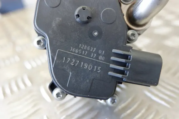 Gebrauchtes EGR-Ventil OEM 04L131501 für VW Golf VII 1.6L image 6