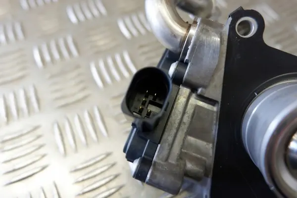 Gebrauchtes EGR-Ventil OEM 04L131501 für VW Golf VII 1.6L image 9