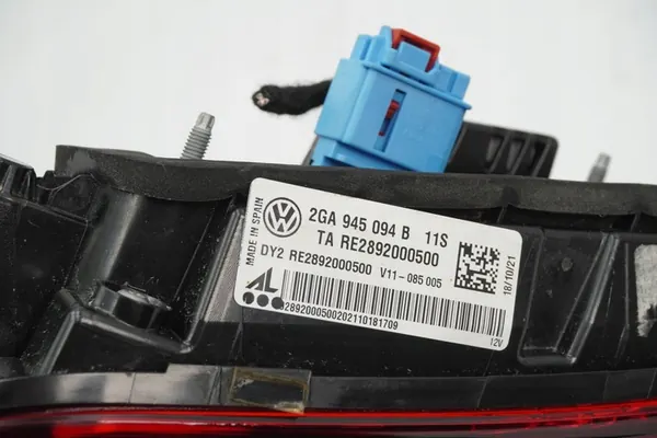 Luz Trasera Derecha VW T-Roc Lift image 6