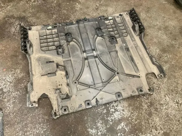 Moottorikansi OEM 9847061080 Citroën C4 III:lle image 7