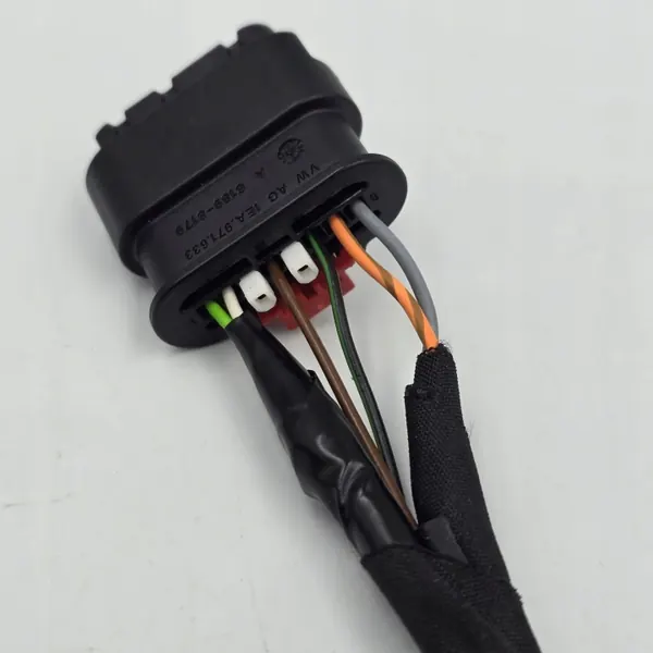 Conector de tomada VW AG 1EA971633 com fios - Usado image 4