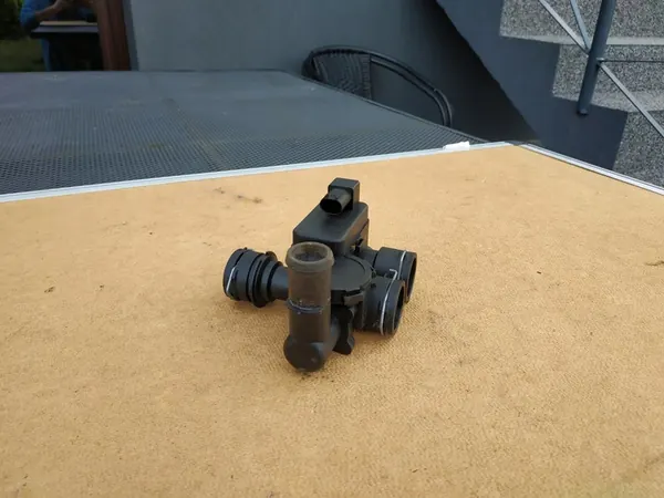 Verwarmingsklep Mercedes E-Class W211 A2118320084 image 4