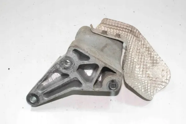 Land Rover OEM L8D25K291BB Uitlaatbevestiging image 4