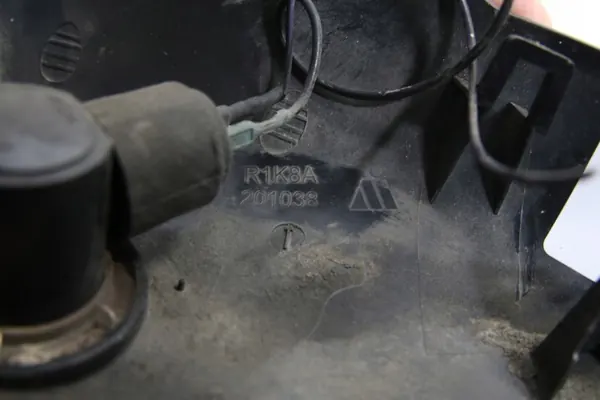 OEM uz17580 Volvo Spiegelkap Onder Rechts image 5