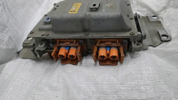 Módulo carga bateria Renault Zoe OEM 293A07017R image 3