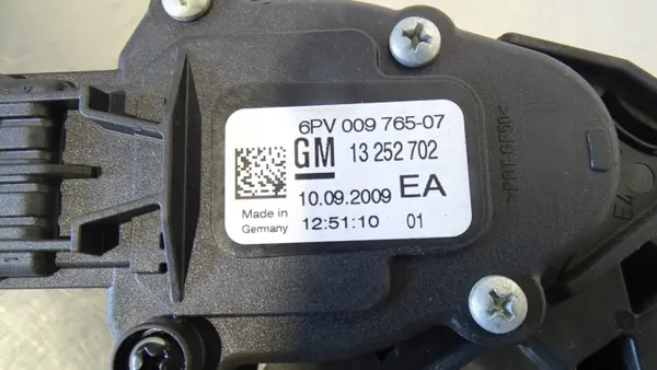 Potenciómetro gas OEM 13252702 para Opel Astra J 1.7CDTI image 4