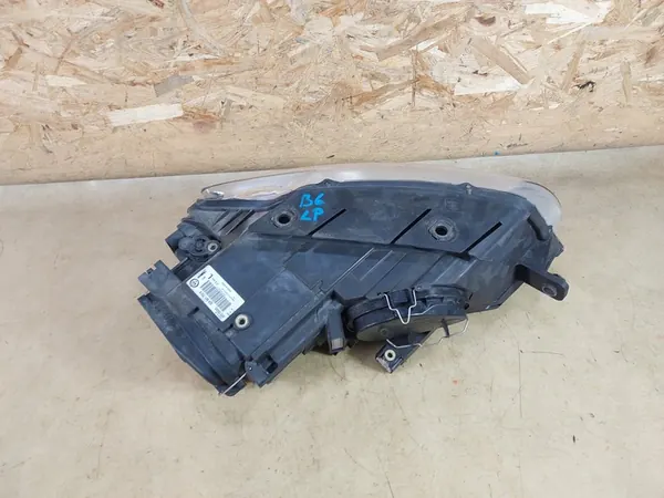 VW PASSAT B6 VASEN ETU XENON VALO 3C0941753K image 6