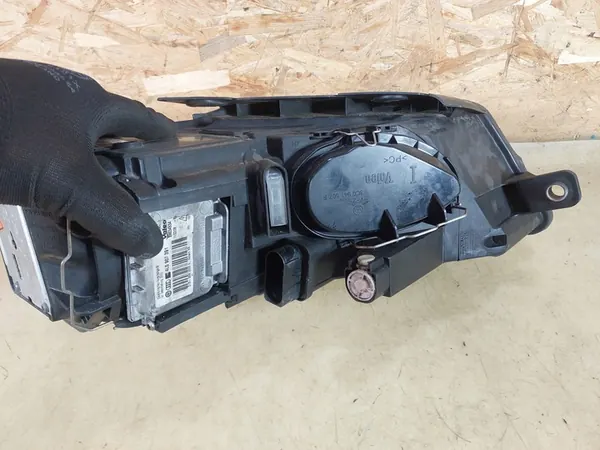 VW PASSAT B6 VASEN ETU XENON VALO 3C0941753K image 8