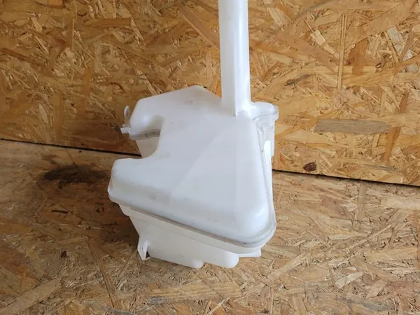 TOYOTA YARIS III Waswatertank Origineel image 3