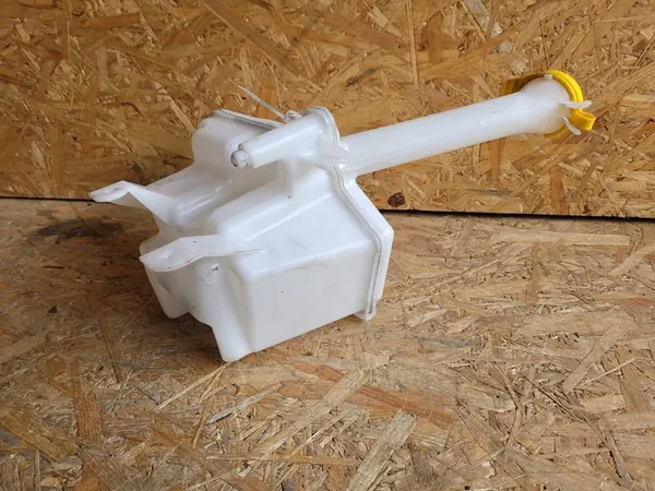 TOYOTA YARIS III Waswatertank Origineel image 9