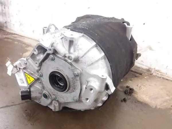 Polestar 2 Elektromotor OEM P1216726 - Gebraucht image 2