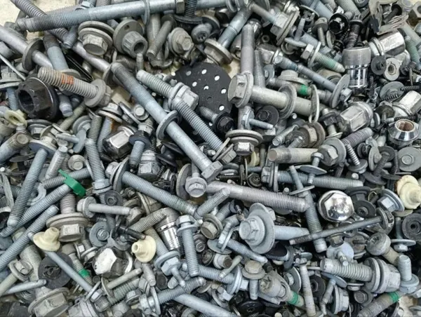 Jeep Skruvset OEM 273675 för Grand Cherokee V 2023 image 3