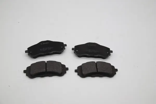 Pastillas de Freno Delanteras BOSCH Peugeot 308 II 0 986 494 714 image 2