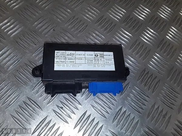 1998 Renault Safrane ECU 73847257 image 2