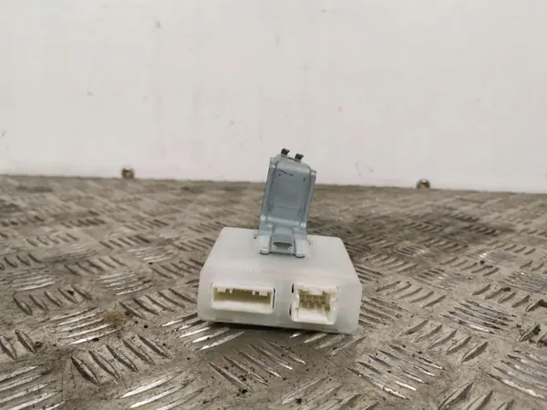 Infiniti Q50 2015 Styrkontroller OEM 988004HK0B image 4