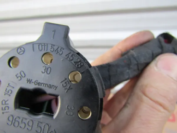 OEM 0095457228 kiinnitystulppa Mercedes W124/W201 image 7