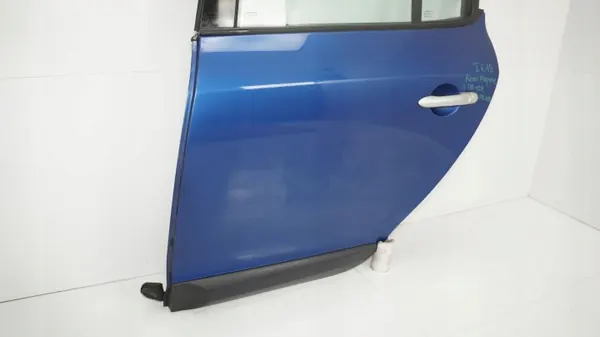 Puerta Trasera Izquierda OEM 360197716 Renault Megane III image 4