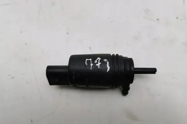 Ruitenwisserpomp BMW 5 TOURING (E61) 2.5L Diesel image 2