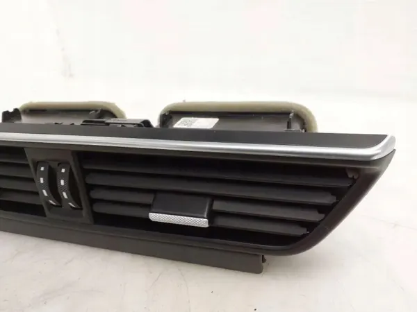 Entrada de ar consola Porsche OEM 9Y0820701A - Usado image 3
