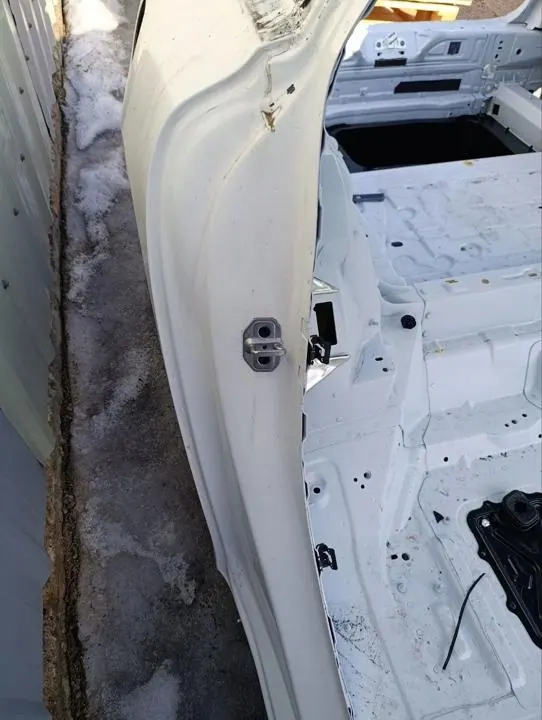 Umbral Mercedes-Benz EQS 2022 lado derecho OEM 294420 image 3