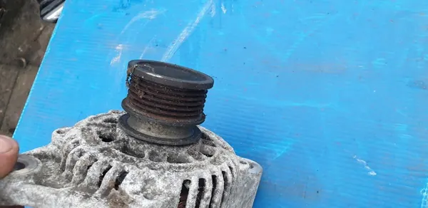 Opel Insignia A 2.0 CDTI Alternator image 4