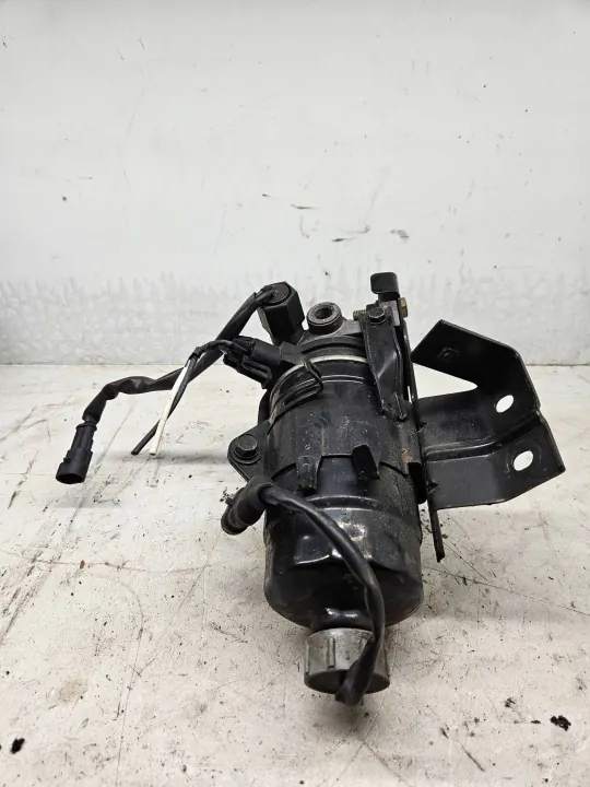 Hyundai Tucson bränslefilterhus OEM 319112E900 image 5