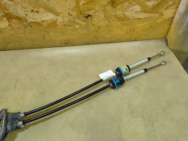 Lien de Boîte Volvo S40/V50 OEM 30759105 - Occasion image 3