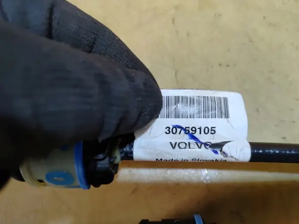 Lien de Boîte Volvo S40/V50 OEM 30759105 - Occasion image 6