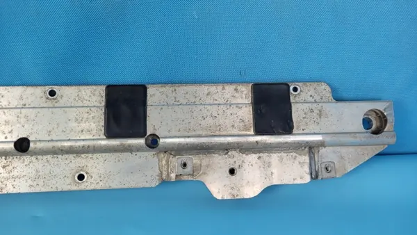Mercedes EQE W295 Vahvistustuki OEM A7896190000 image 4