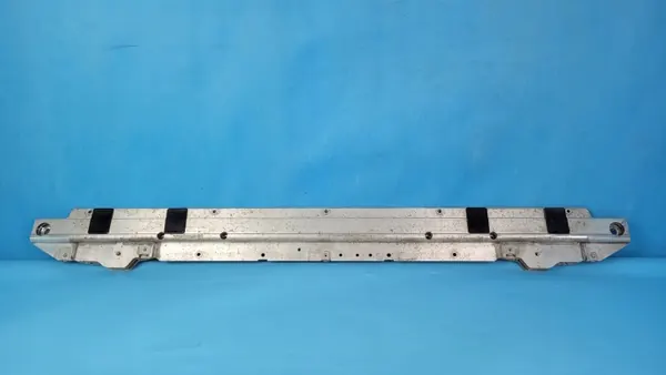 Mercedes EQE W295 Vahvistustuki OEM A7896190000 image 6