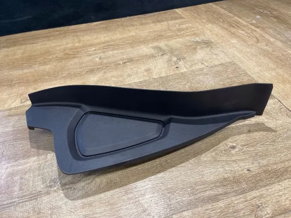 Panel lateral salpicadero Land Rover OE J8A204481A image 2
