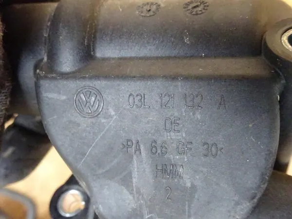 AUDI A4 A5 A6 2.0 TDI Vesisuojat 4F0121081E image 6