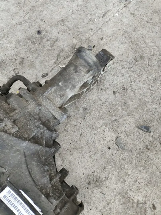 Front Differential for Jeep Grand Cherokee IV WK2 P68191857AA image 4
