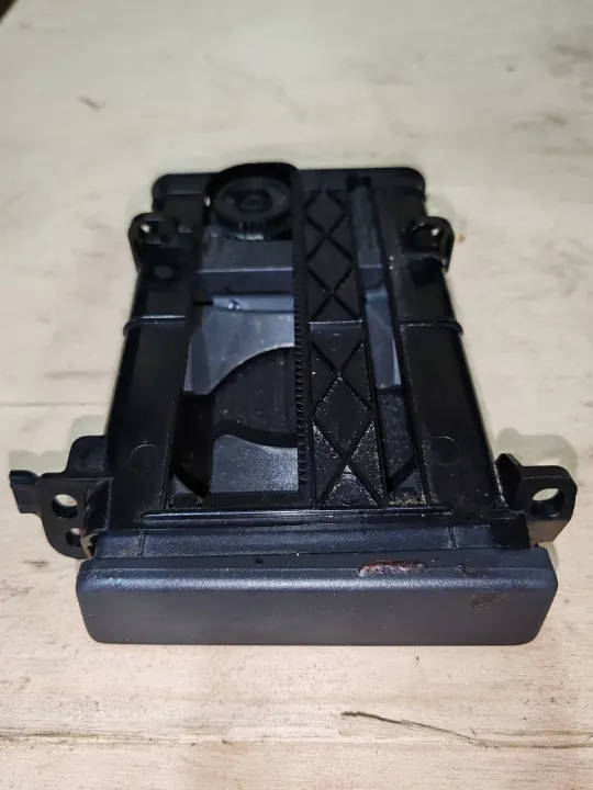 Höger dryckeshållare OEM 55620-02110 Toyota Auris I image 2