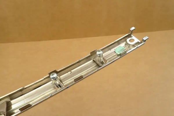 Suzuki OE 7174263T0 Kromlist Framstötfångare Höger image 7