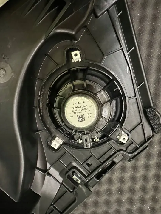 Salpicadero Tesla Model 3 OEM 108340105IVV - Usado image 6