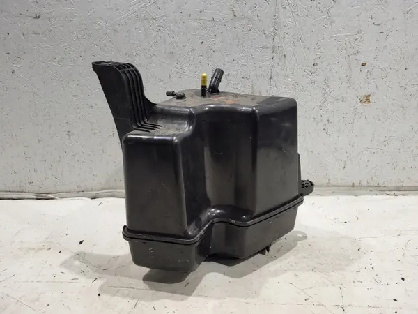 AdBlue-säiliö OEM A9104700000 Mercedes Sprinterille image 2