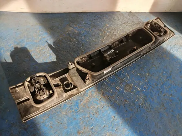 Heckblende Renault Laguna I Liftback OEM 7700420119 image 6