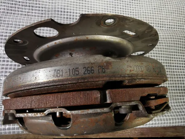 AUDI A4 B8 2.0 TDI Volante de Dupla Massa 0B1105266AB image 4