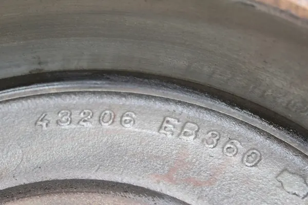 Takajarrukuppi Nissan Navara D40 2.5 DCI image 7