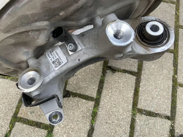 OEM 80A505436J Taka-oikea pyörännavan Audi Q5:lle image 3
