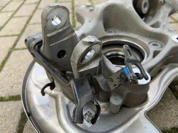 OEM 80A505436J Taka-oikea pyörännavan Audi Q5:lle image 5