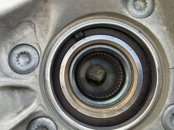 OEM 80A505436J Taka-oikea pyörännavan Audi Q5:lle image 7
