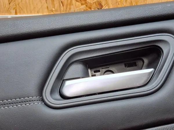 Vasen Takaoven Panel OEM S25165648 Nissan Qashqai image 5