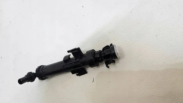 Left Front Nozzle Skoda Octavia III Lift 5E0955965C image 3