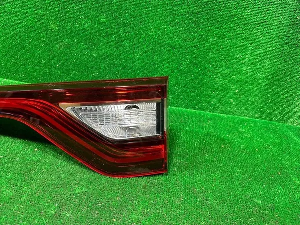 Höger baklykta Renault Megane IV Kombi 265500266R image 3